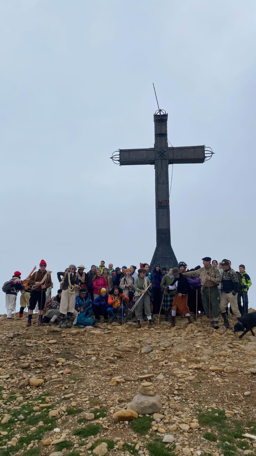 Montañeras Adebán, recreación de una ascensión a la Peña Oroel a principios del siglo XX