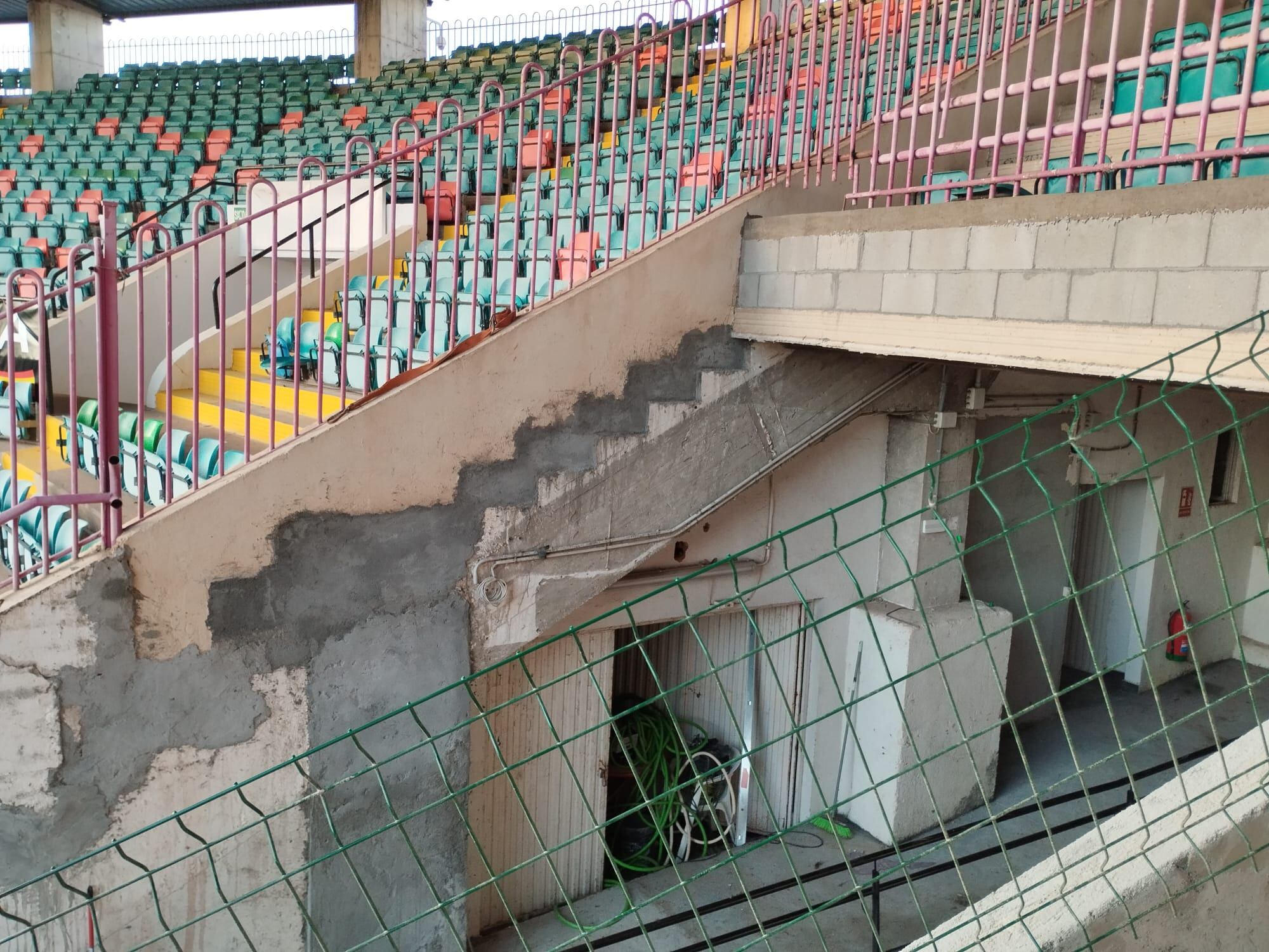 El acceso de fondo norte para los servicios de emergencia/SER