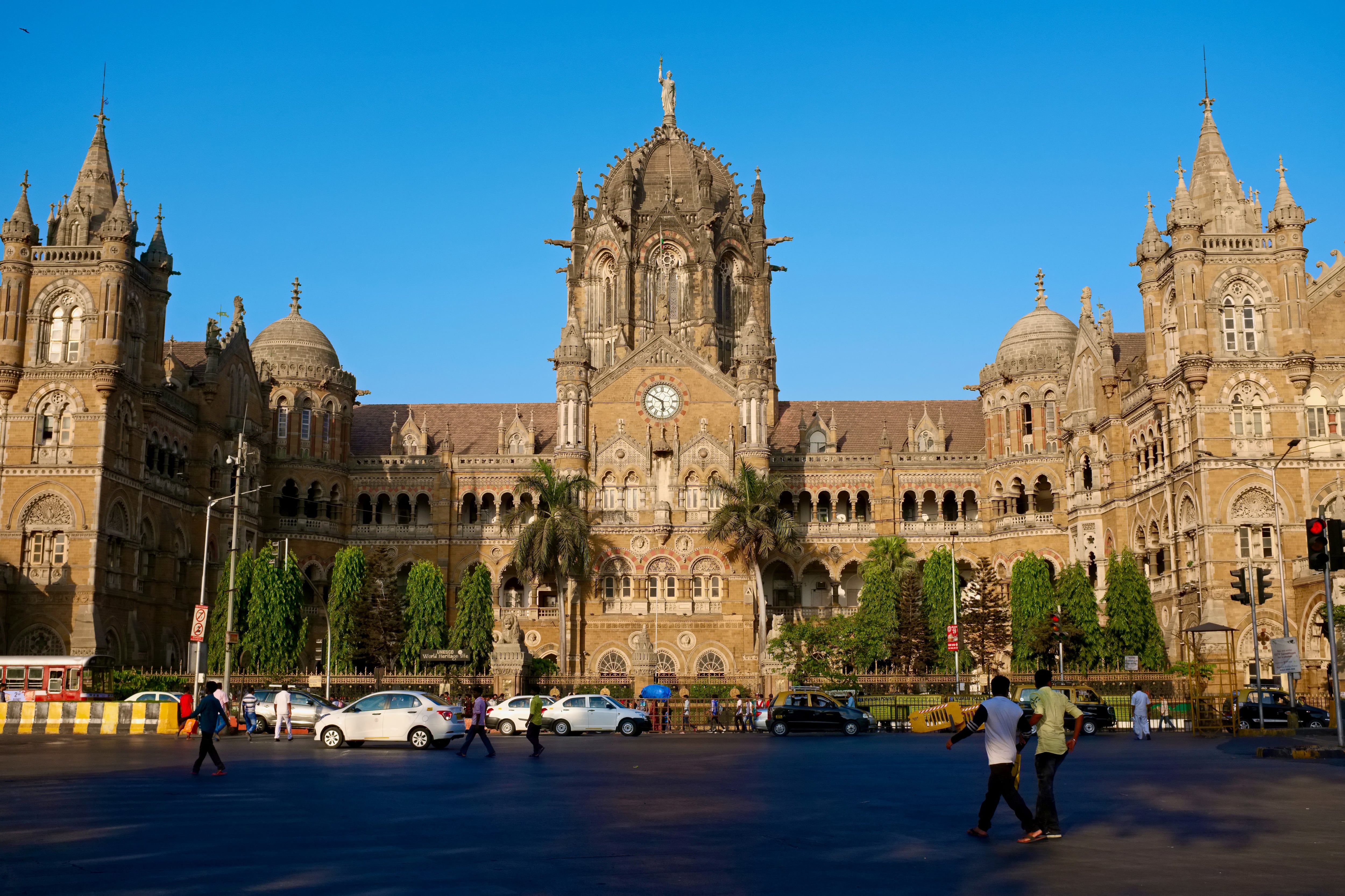 La estación Terminal Chhatrapati Shivaji, en Bombay, India. Archivo.