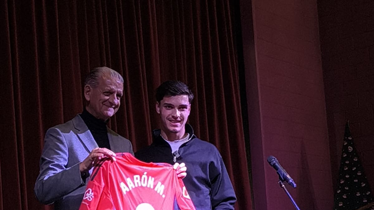 La Orotava reconoce el gran año de Aarón Martín: CD Tenerife, selección española, Al Qadsiah FC y Mirandés
