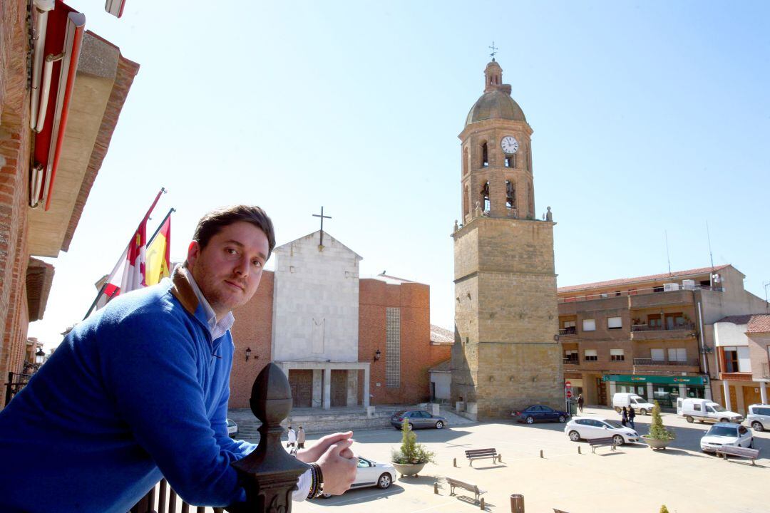 Alberto Magdaleno, alcalde de Mayorga