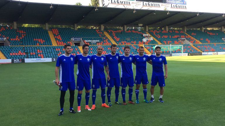 Imagen de los jugadores esta mañana en el Helmántico.