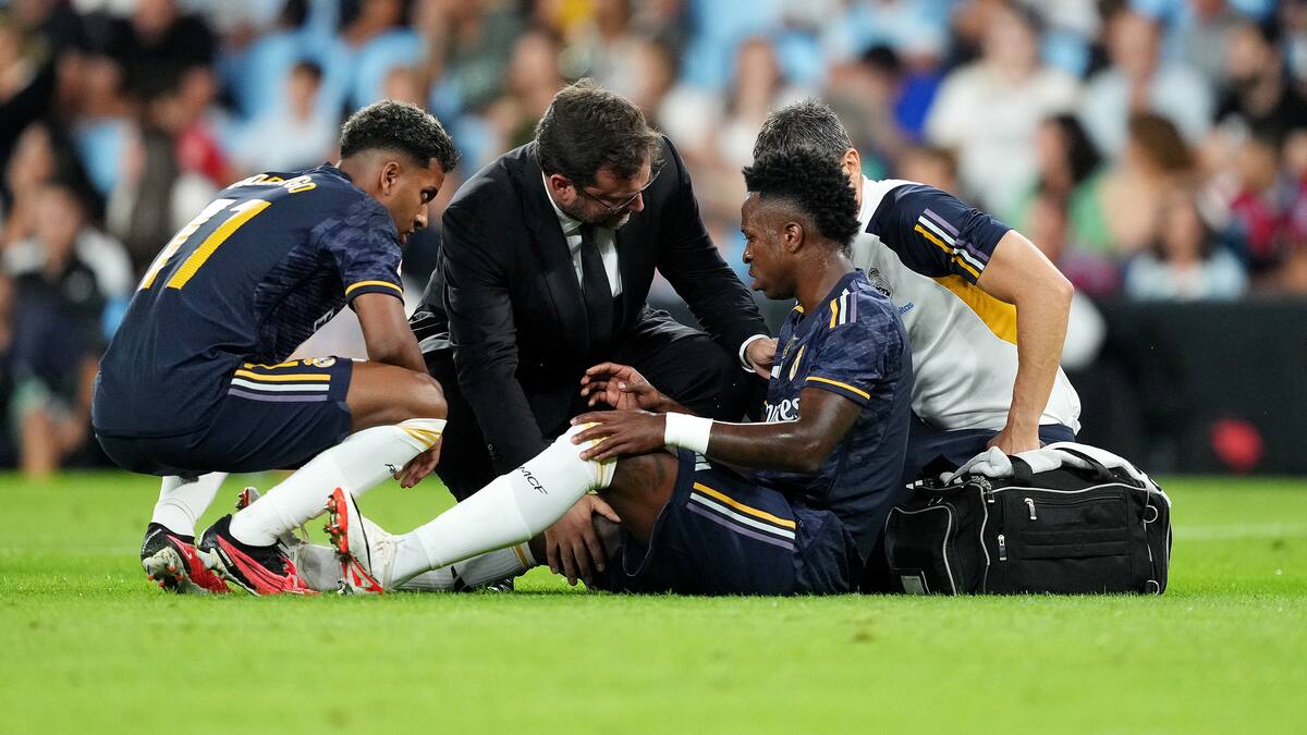 Vinicius se retira lesionado de Balaídos