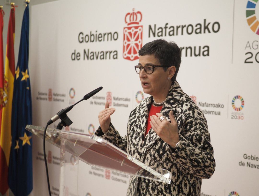 La ministra de Asuntos Exteriores, Unión Europea y Cooperación, Arancha González Laya, este viernes en una comparecencia ante los medios en Pamplona, donde se ha reunido con la presidenta del Gobierno de Navarra, María Chivite