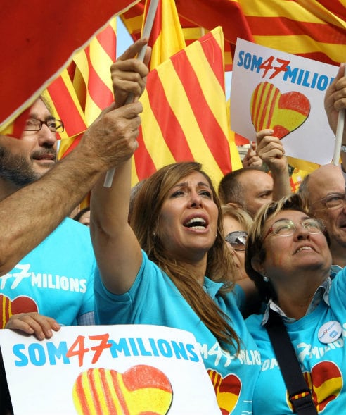 La presidenta del PPC, Alicia Sánchez-Camacho, en la multitudinaria concentración en la Plaza de Catalunya de Barcelona