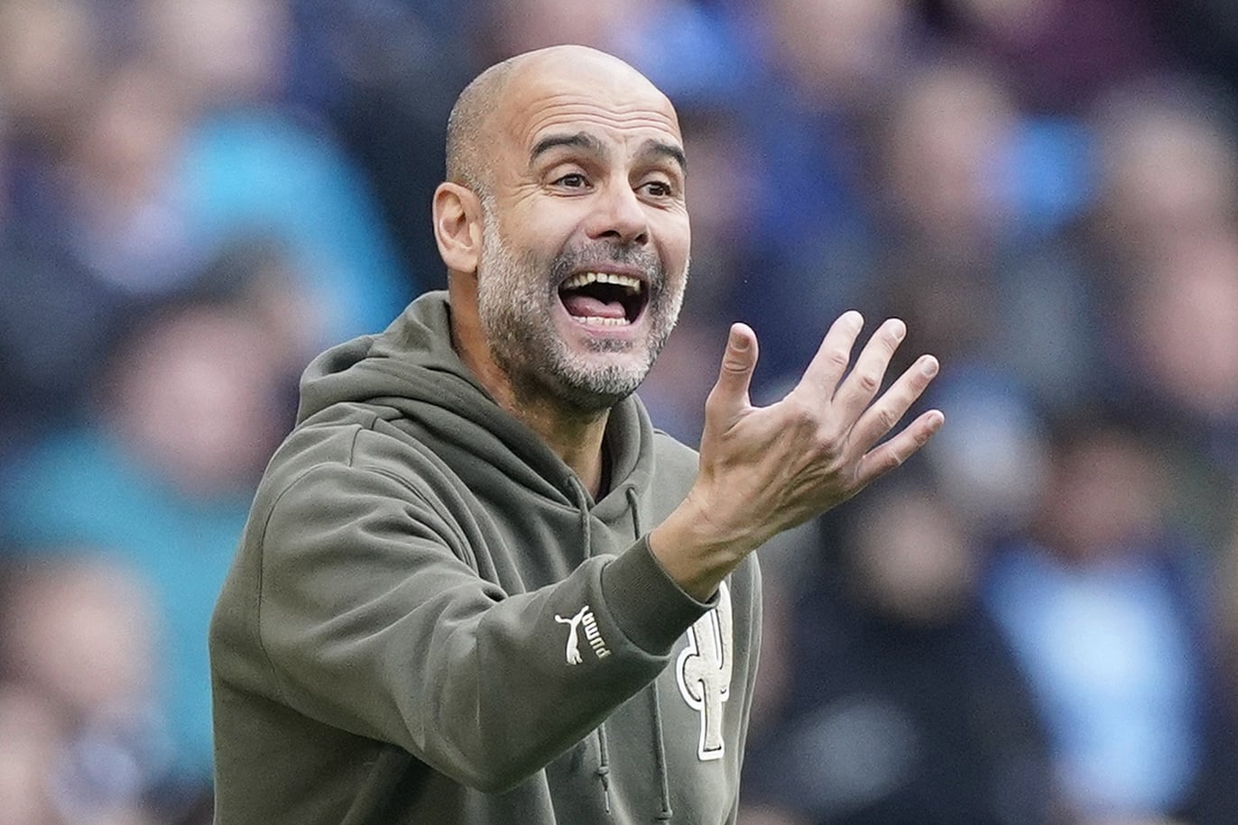 Pep Guardiola, durante un partido con el City