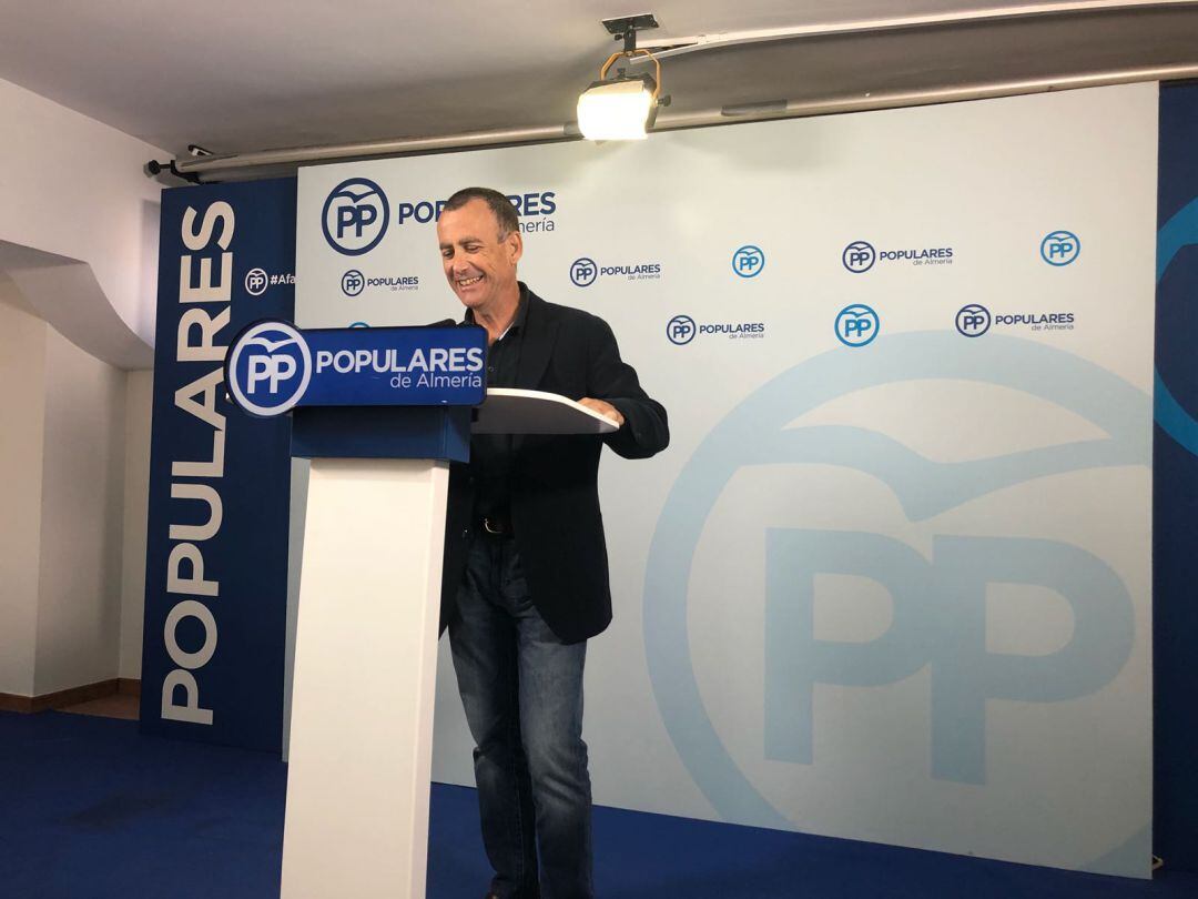 Pablo Venzal es parlamentario del PP por Almería.