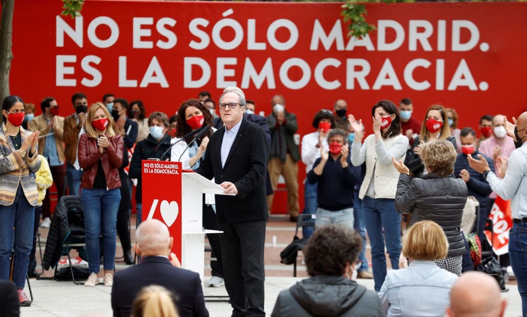 El acto del PSOE de Madrid en la &#039;Plaza Roja&#039; de Vallecas.