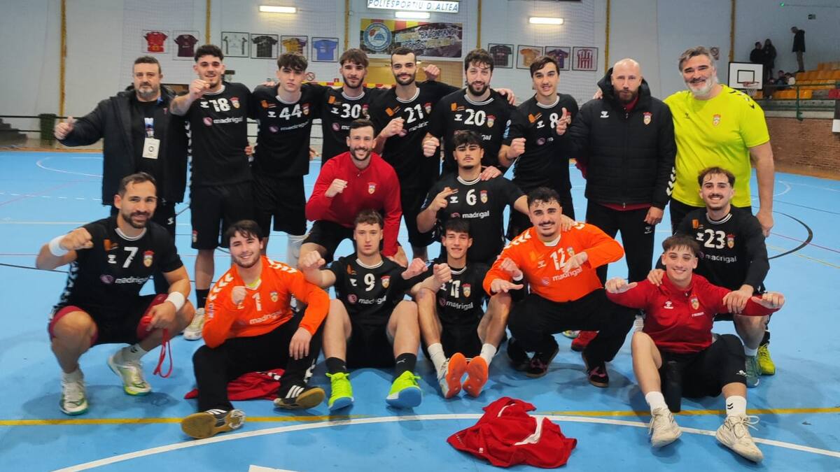 El Elda - C.E.E. cumple el guion en su visita al Servigroup Benidorm (25-36)