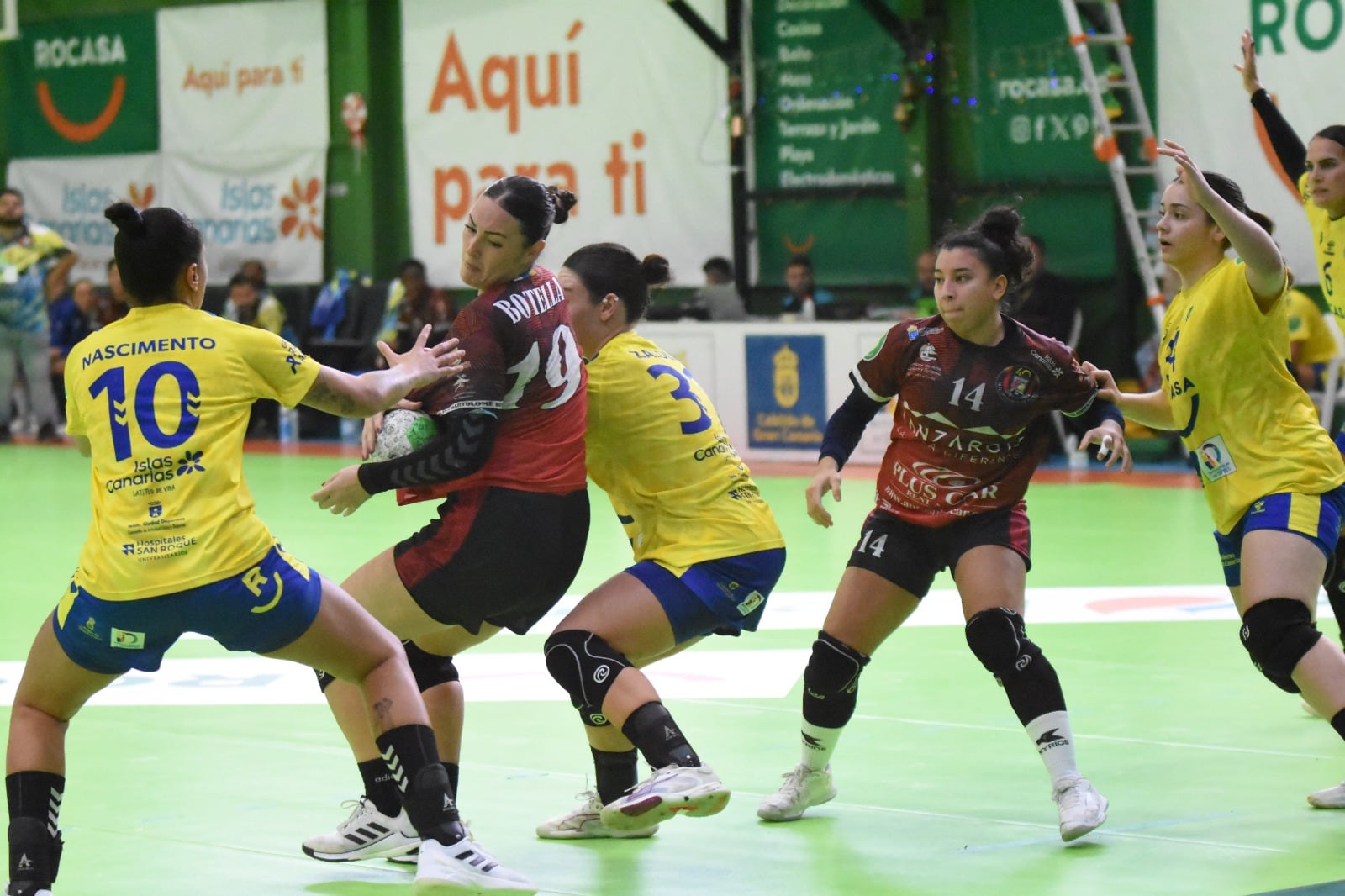 El Zonzamas Plus Car Lanzarote en el derbi ante el Rocasa Gran Canaria.