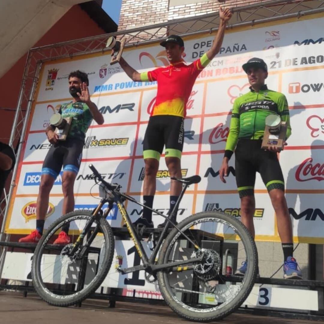 El ciclista segoviano Francisco Herrero se proclama campeón del Open de España de Ultramaratón