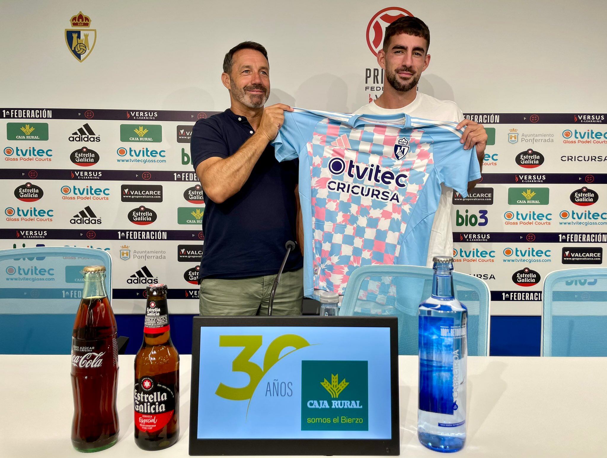 Eneko ve a una buena plantilla que puede cumplir los objetivos