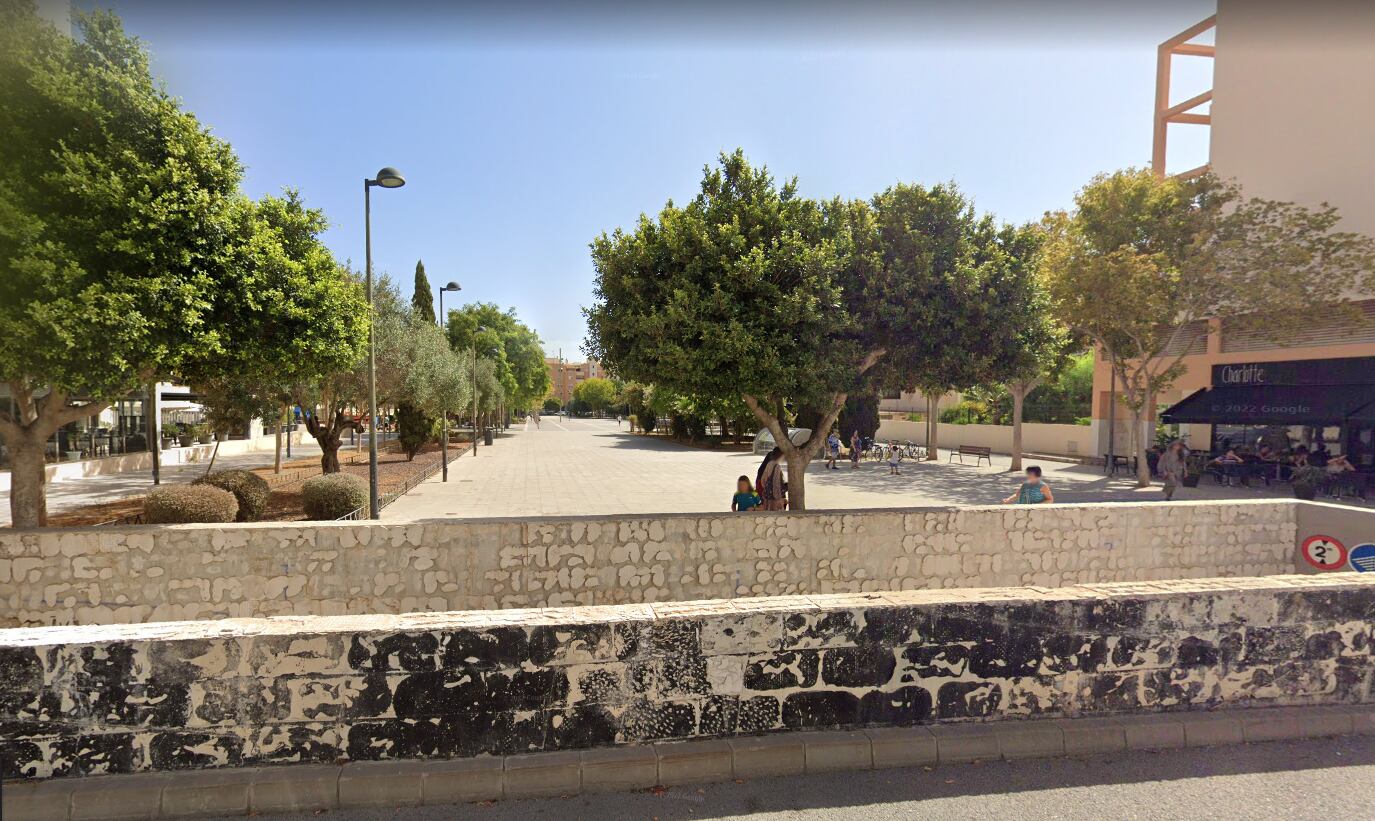 Imagen de la plaza Antoni Albert i Nieto