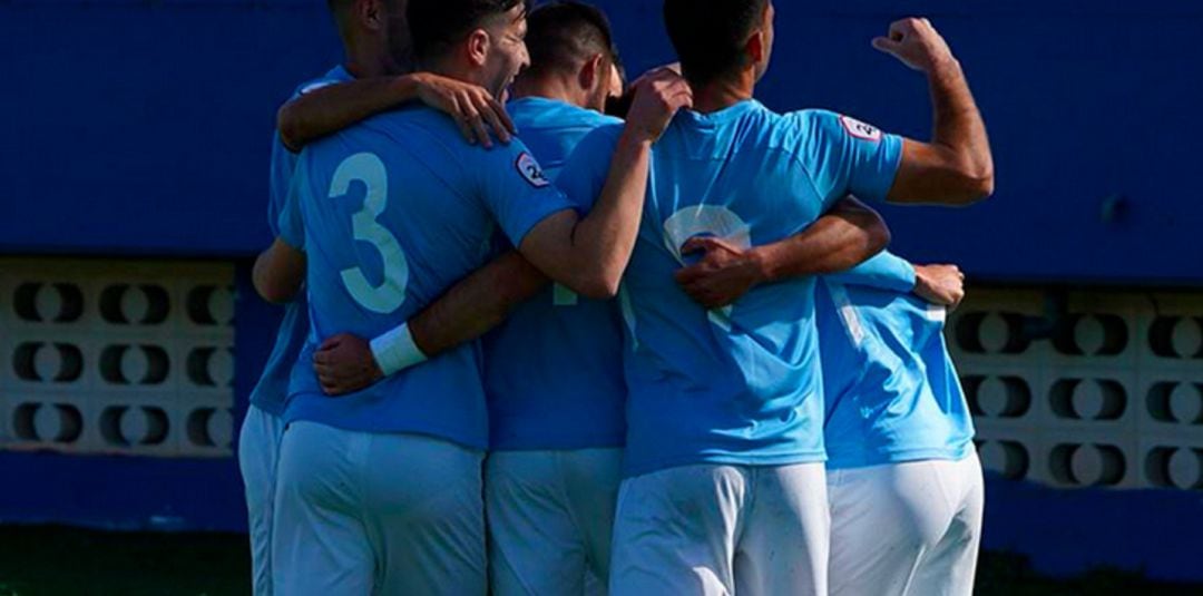 Los jugadores de la UD Ibiza celebrando uno de los goles