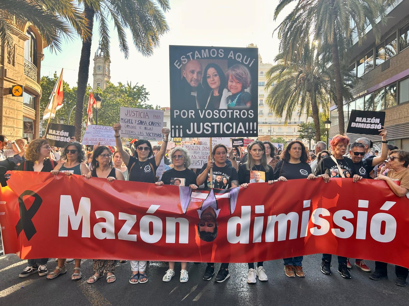 Séptima manifestación contra Mazón
