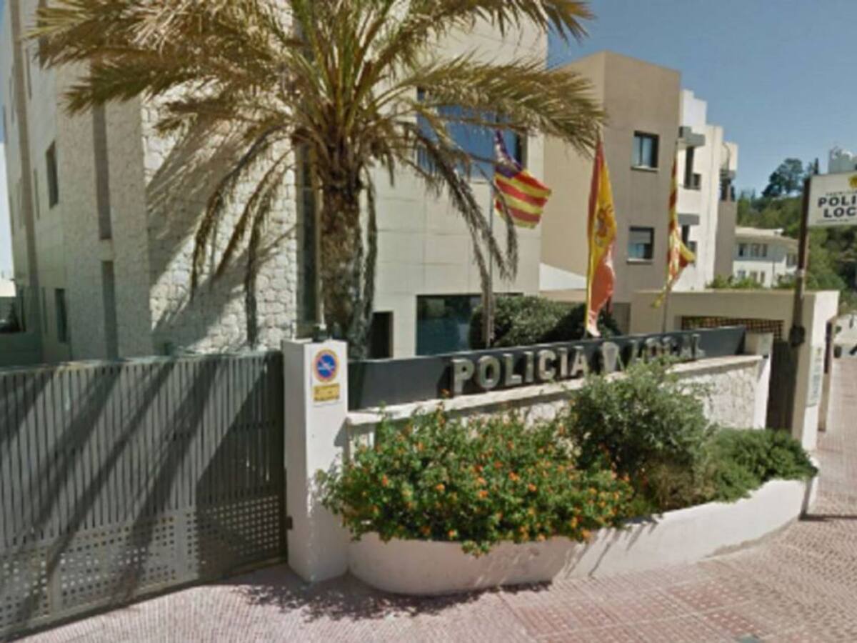 Detenido en Santa Eulària por violencia de género al golpear y tratar de estrangular a su mujer