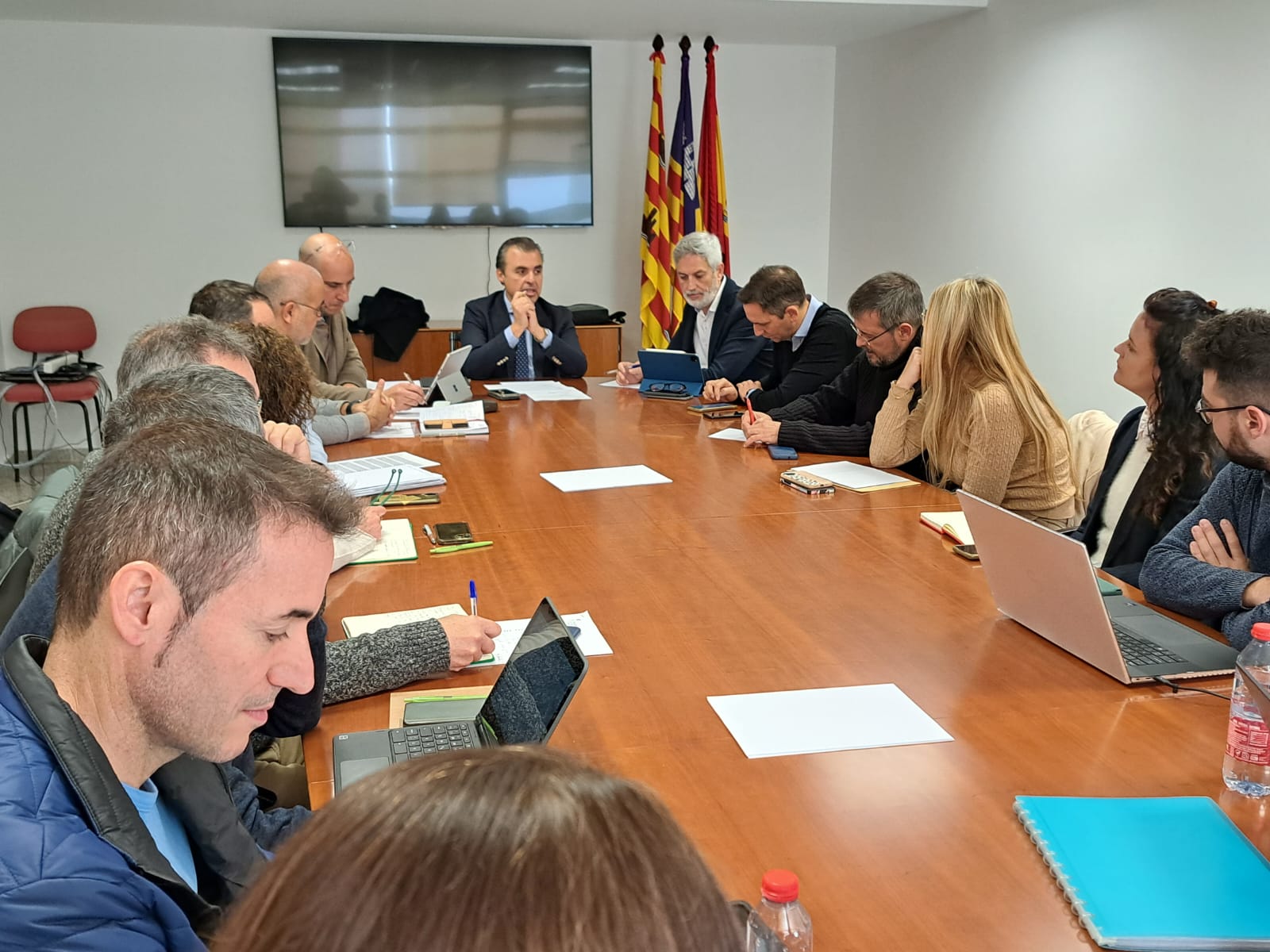 Vera, en la reunión de la Mesa de Insularidad