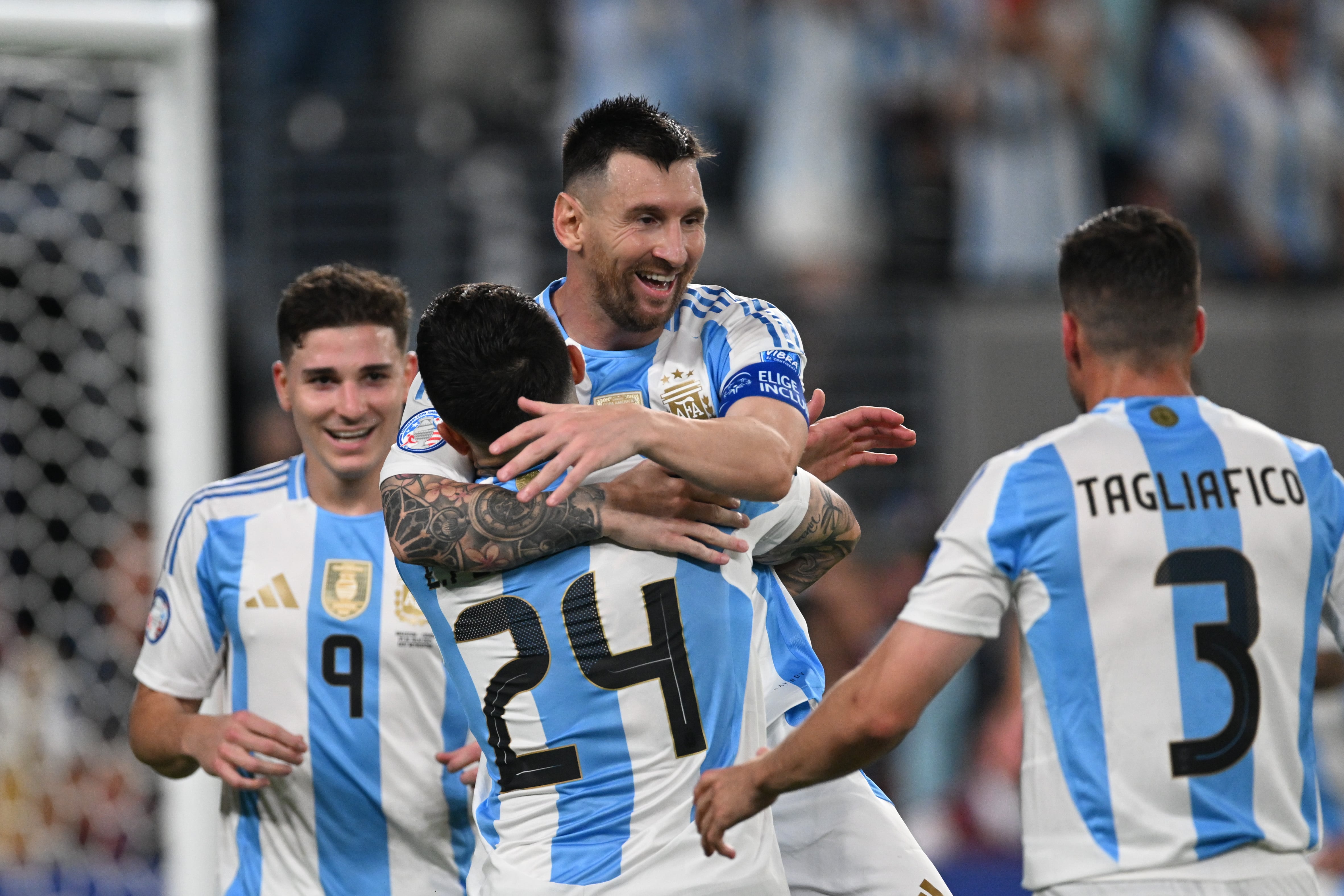 Leo Messi celebra un gol con la Selección Argentina