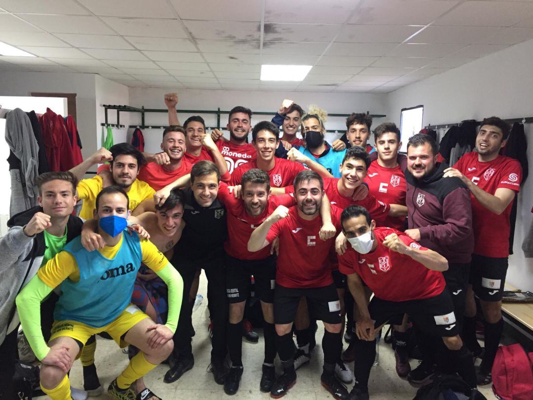 Los jugadores de las Quinientas celebran el triunfo