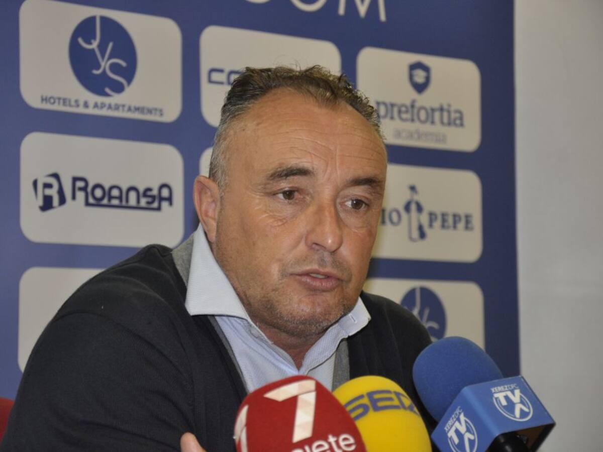 Josu Uribe firma por la UD Lanzarote