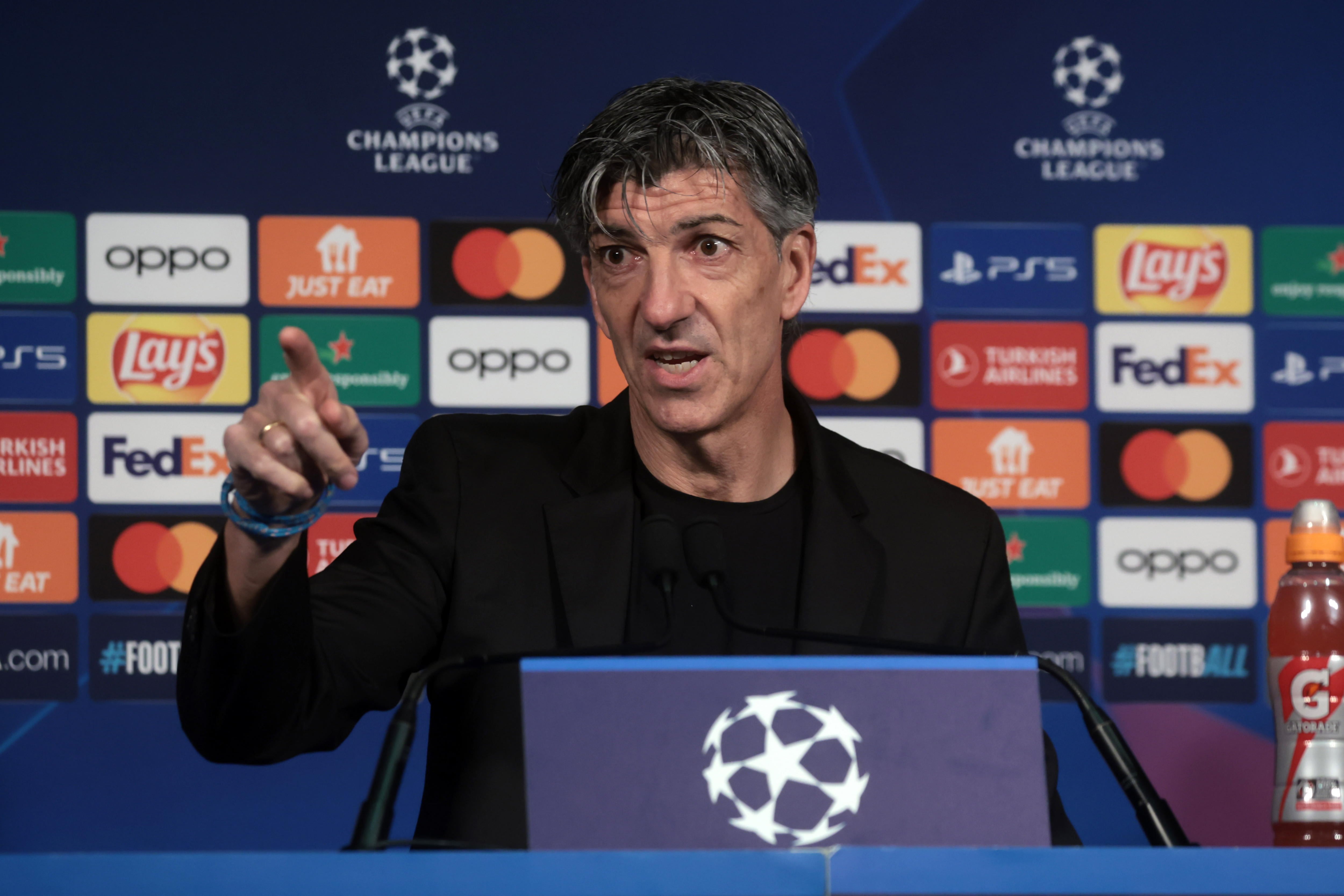 Imanol Alguacil, entrenador de la Real Sociedad, en rueda de prensa. EFE/EPA/CHRISTOPHE PETIT TESSON