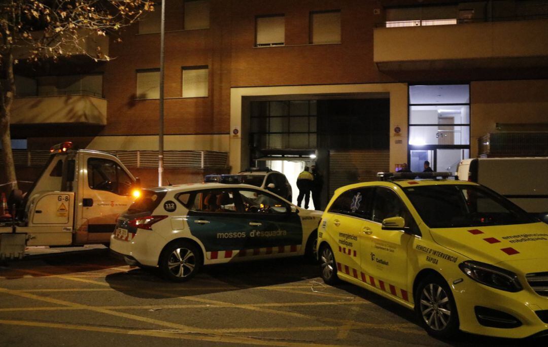 El dispositiu policial a Terrassa on un mosso ha assassinat la seva exparella