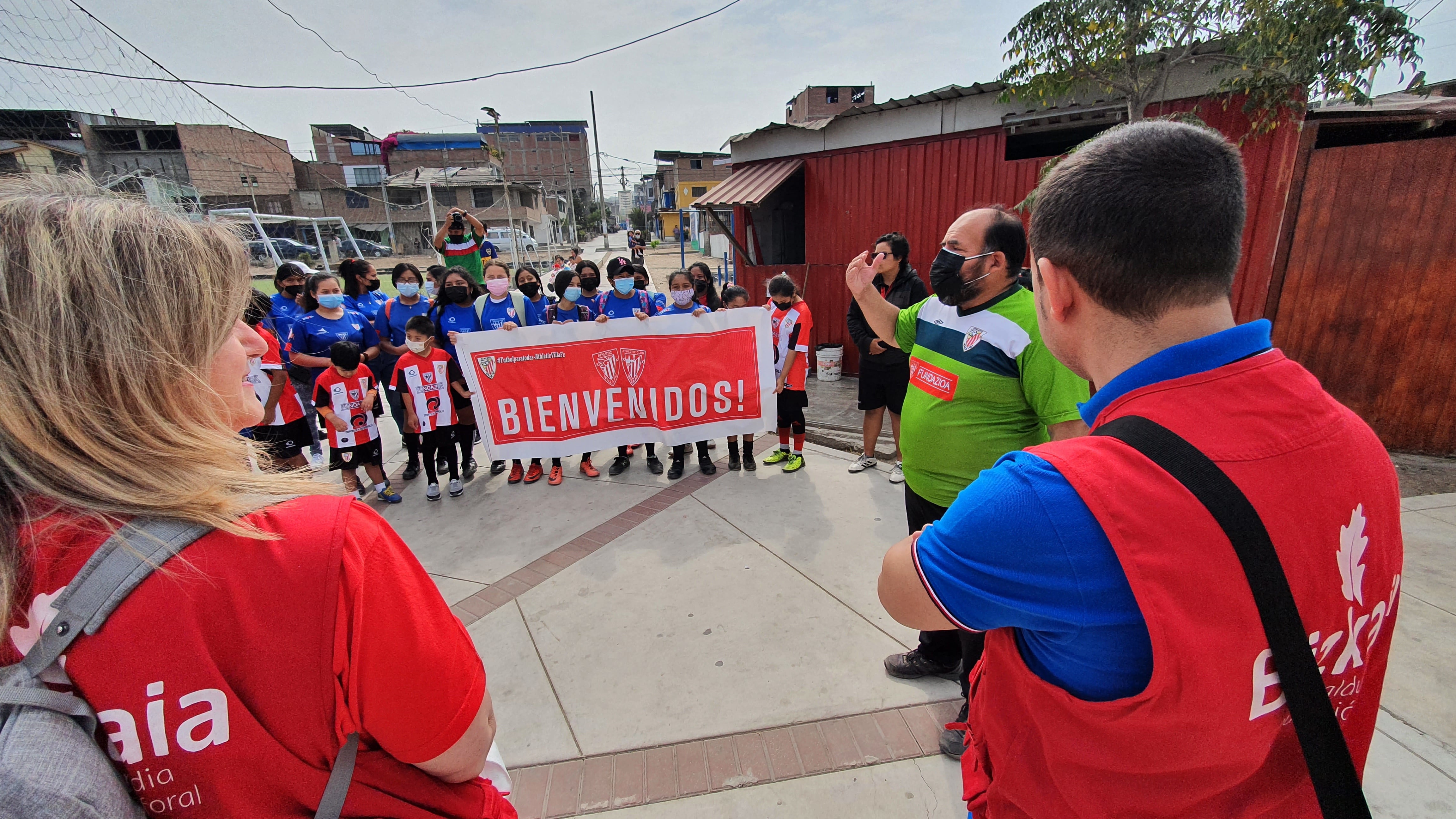 Recibimiento a la delegación foral