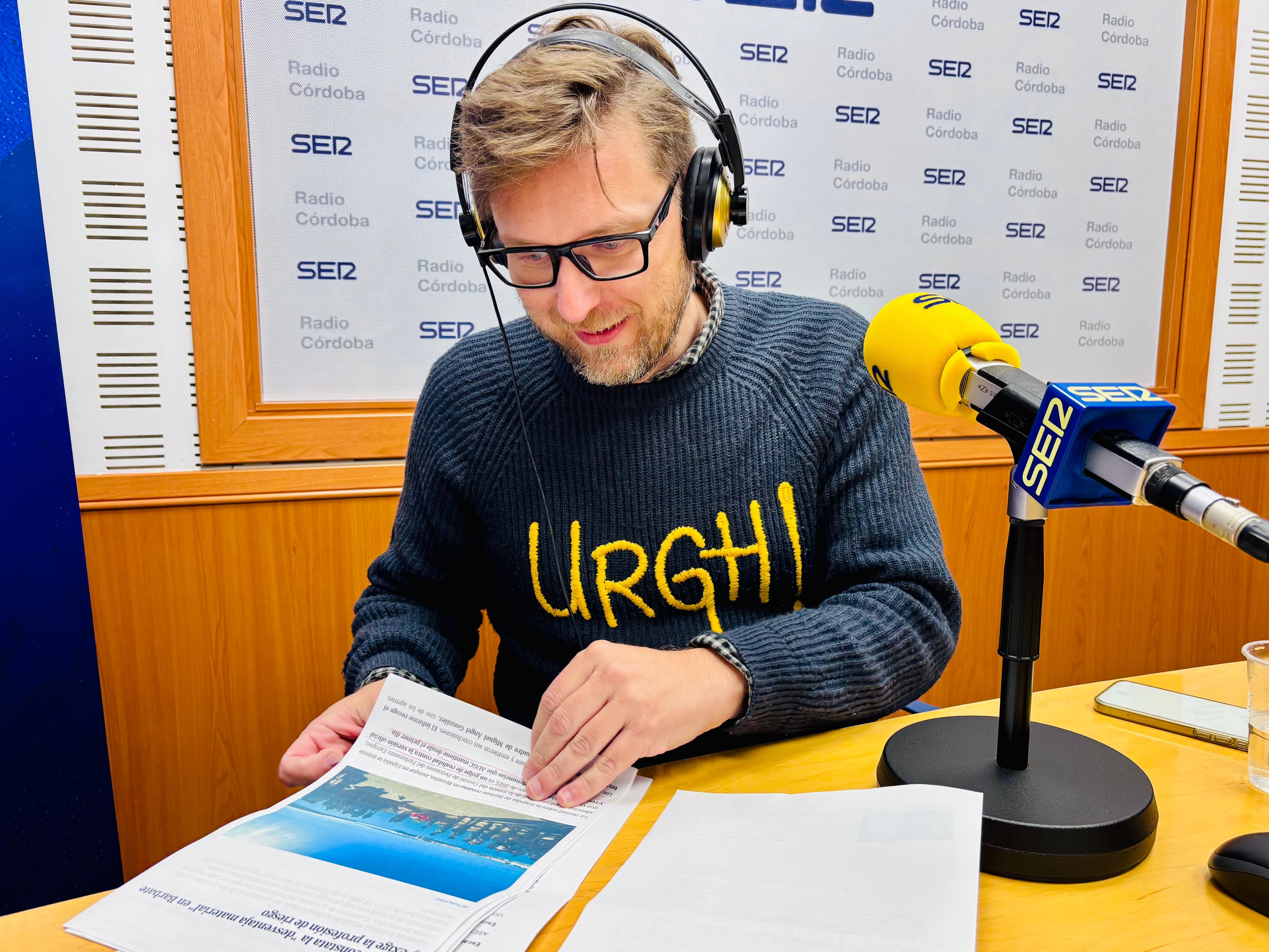 Gustavo Pérez, secretario general de la AUGC en Córdoba, en los estudios de la Cadena SER