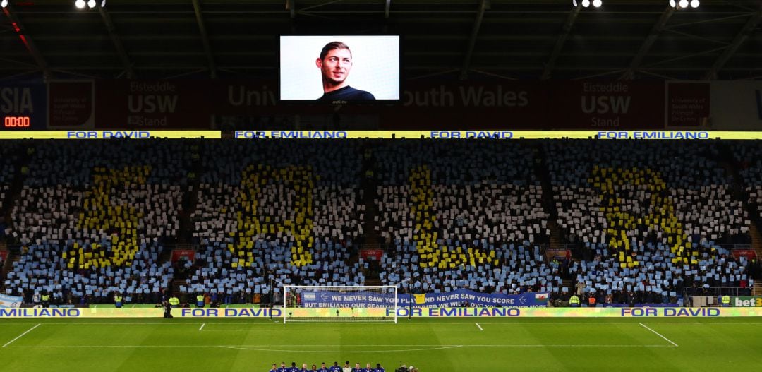 El Cardiff guarda un minuto de silencio por Emiliano Sala