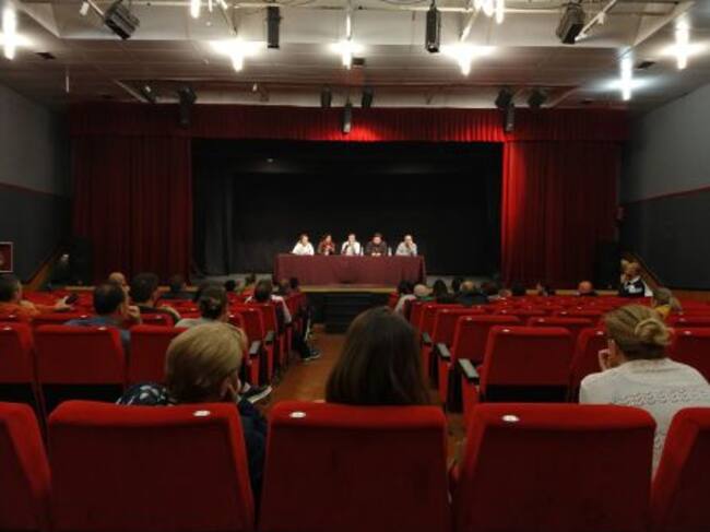 Representantes de la corporación municipal se han reunido con los padres para decidir las medidas que tomarán