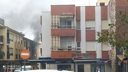 Incendio en la calle Enrique Granados de Puerto Lumbreras