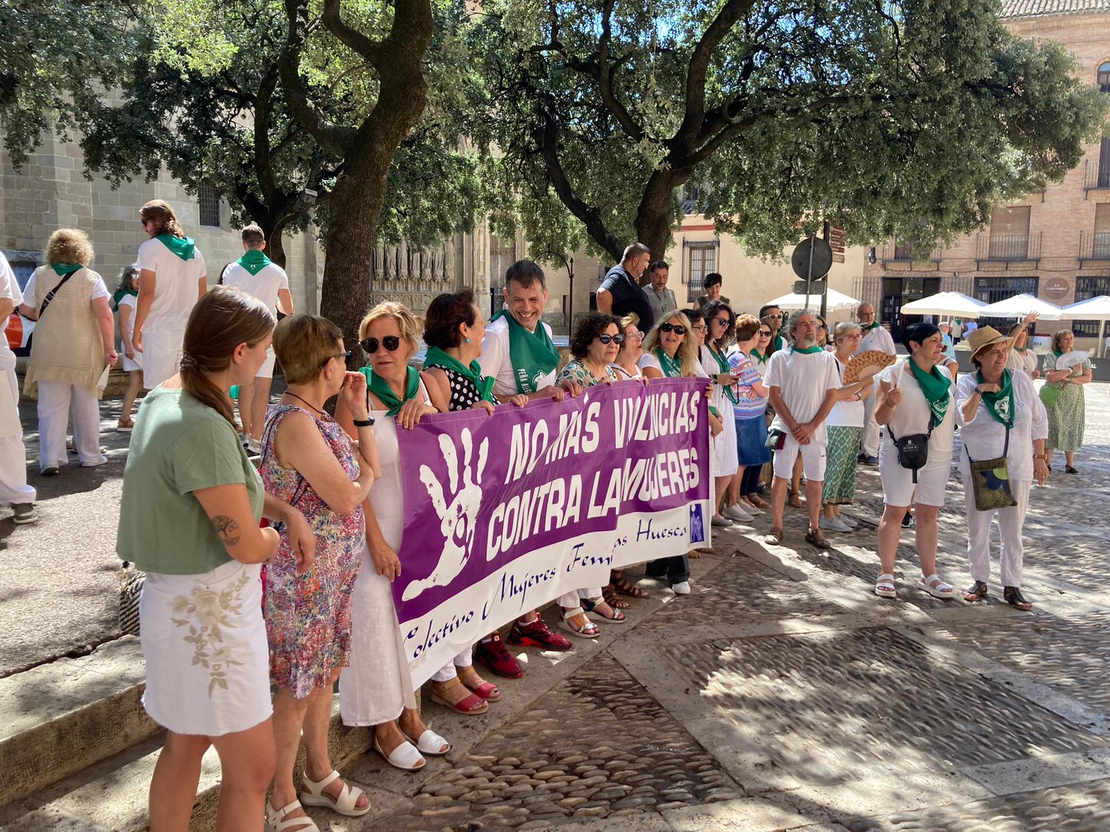 Colectivos feministas mostraban su repulsa este sábado