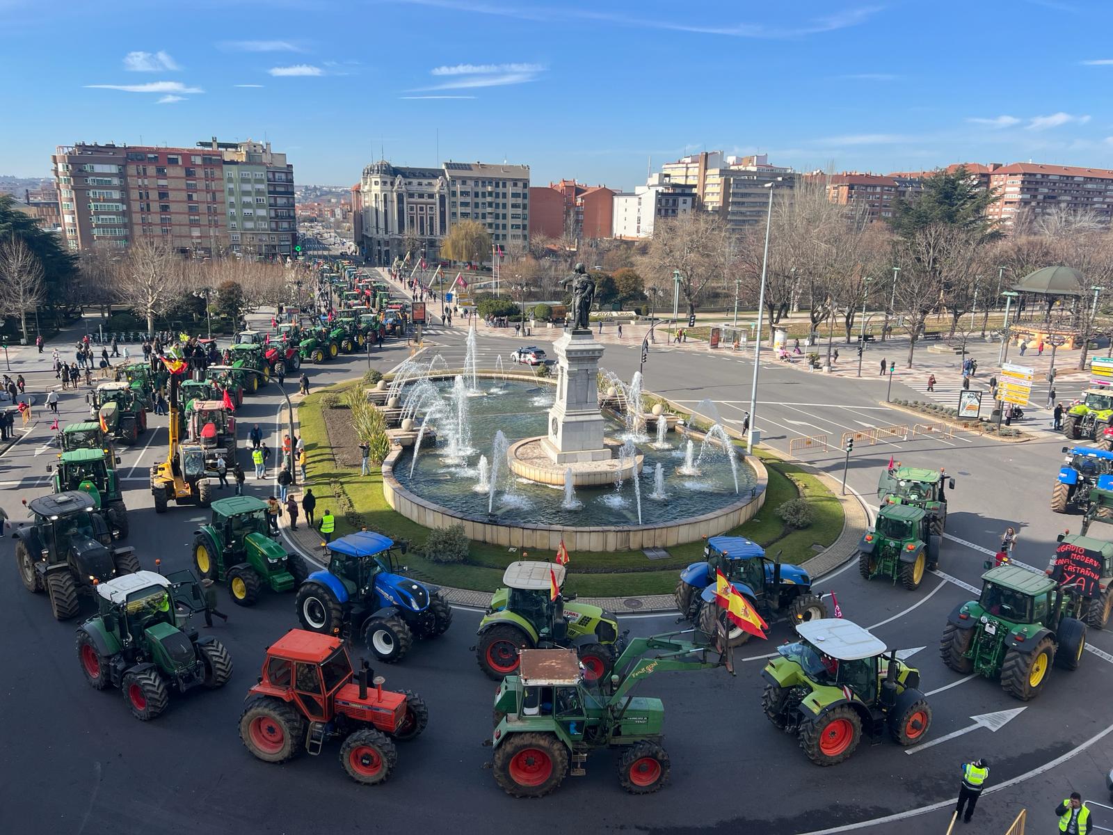 Los tractores regresaron este martes al centro de León