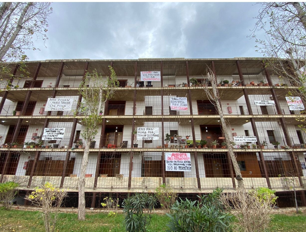 Un dels blocs de Salou que ha començat la vaga de lloguers.