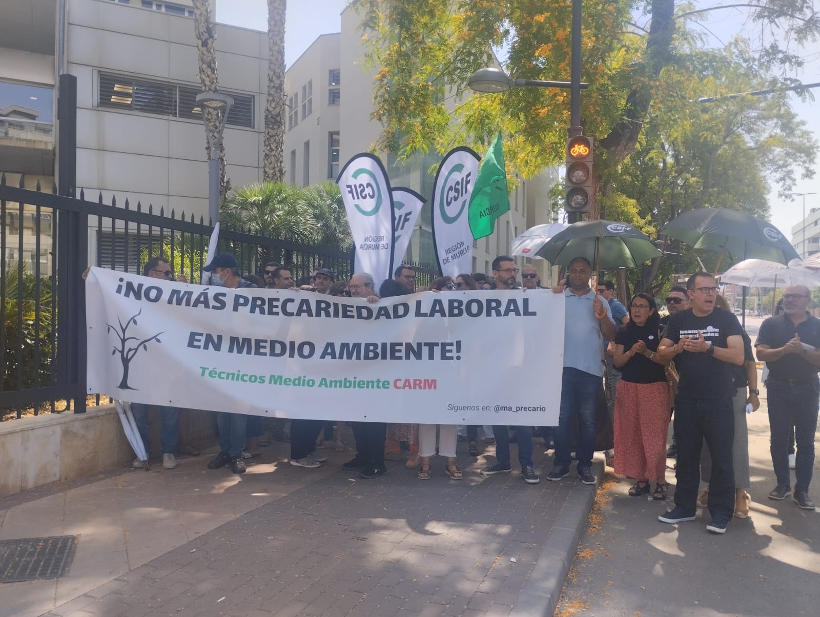 Protesta de los técnicos medioambientales de la CARM frente a la consejería de Agricultura