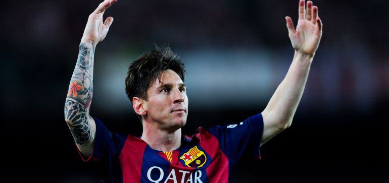 Messi saluda al Camp Nou