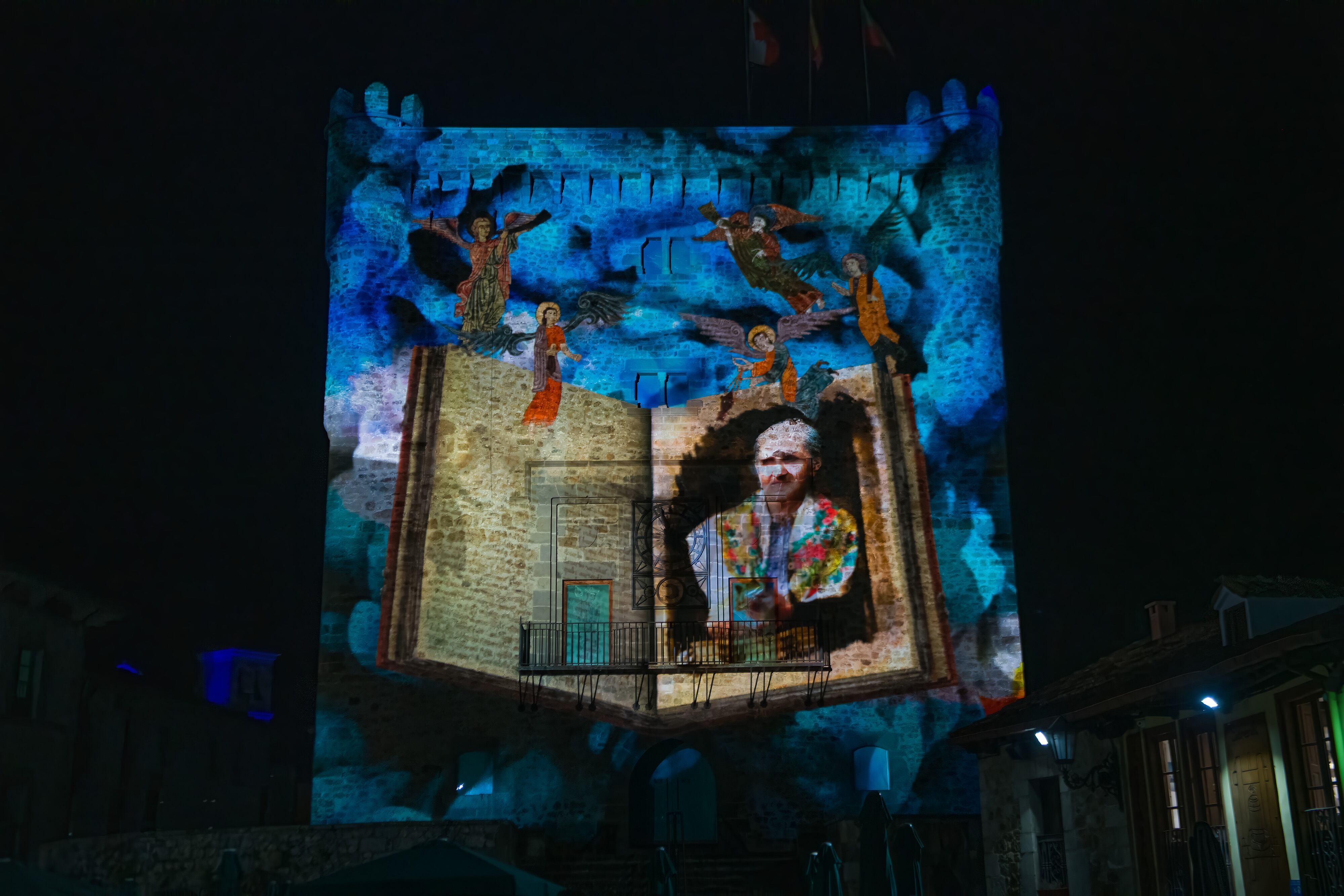 Espectáculo de luz y sonido que bajo el título &#039;Domus Dei, Domus Populi&#039;, iluminó el patrimonio arquitectónico religioso de Potes como el Centro de Estudios Lebaniegos.