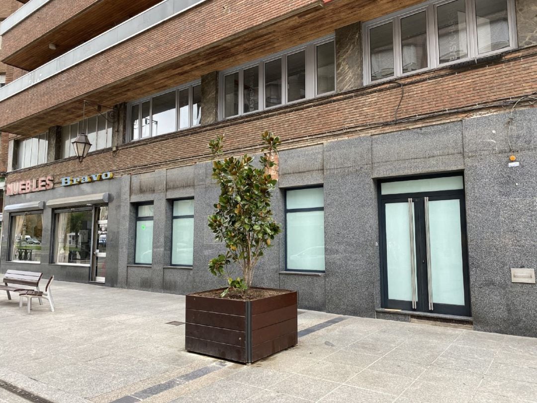 Cierra la oficina del BBVA en el principio de la Calle Mayor de Palencia