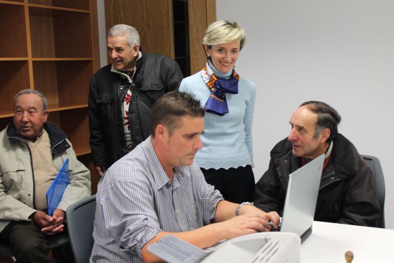 Con la firma de las actas de replanteo finaliza la tramitación previa para inciar las obras de las rotondas