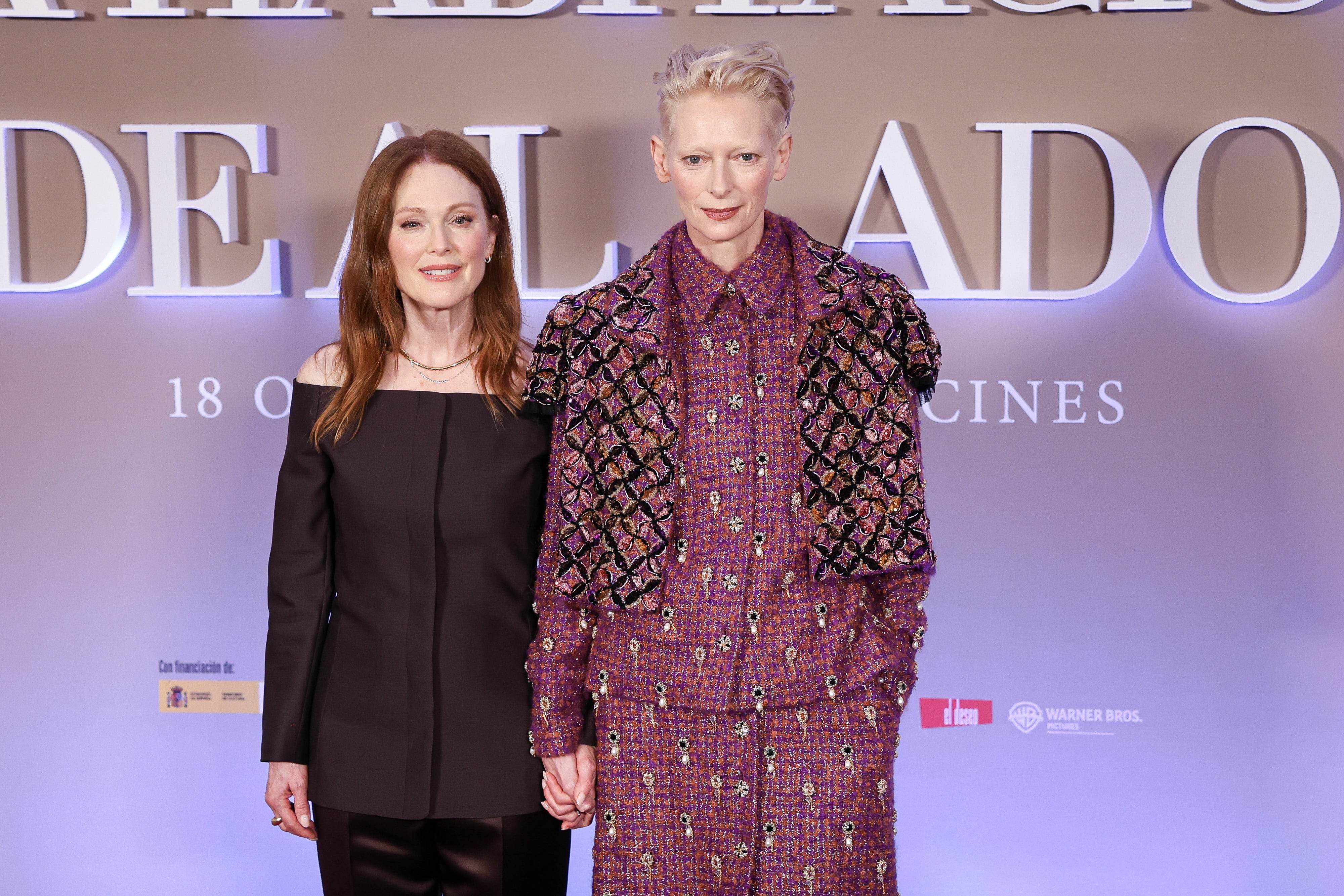 Julianne Moore y Tilda Swinton, en la presentación de &#039;La habitación de al lado&#039;.