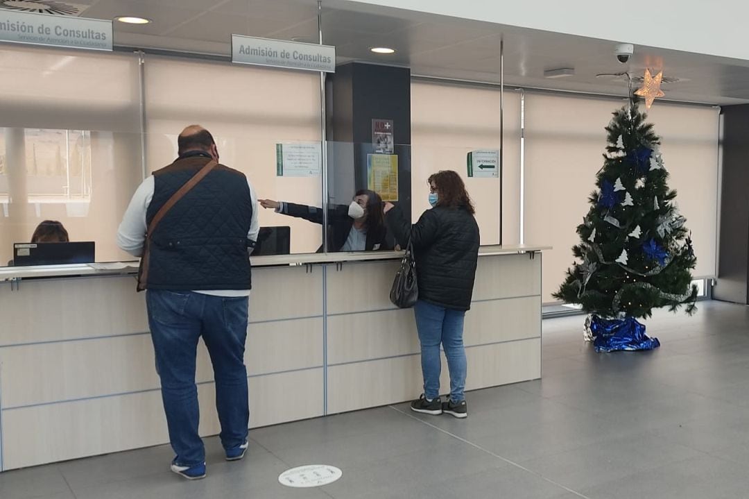 El Hospital de la Serranía de Ronda también ha sido decorado para estas fechas