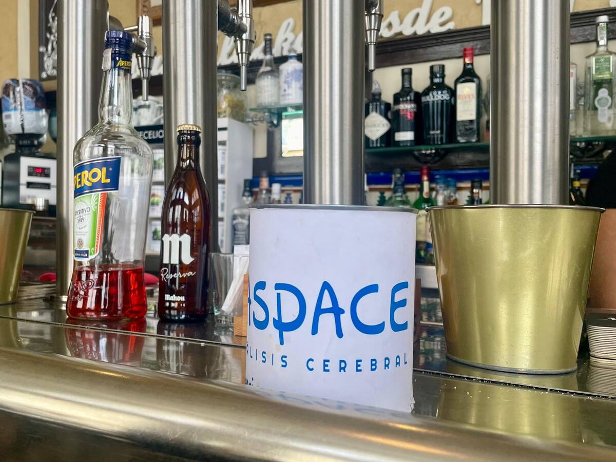 Roban una hucha solidaria que ASPACE Palencia tenía en un bar