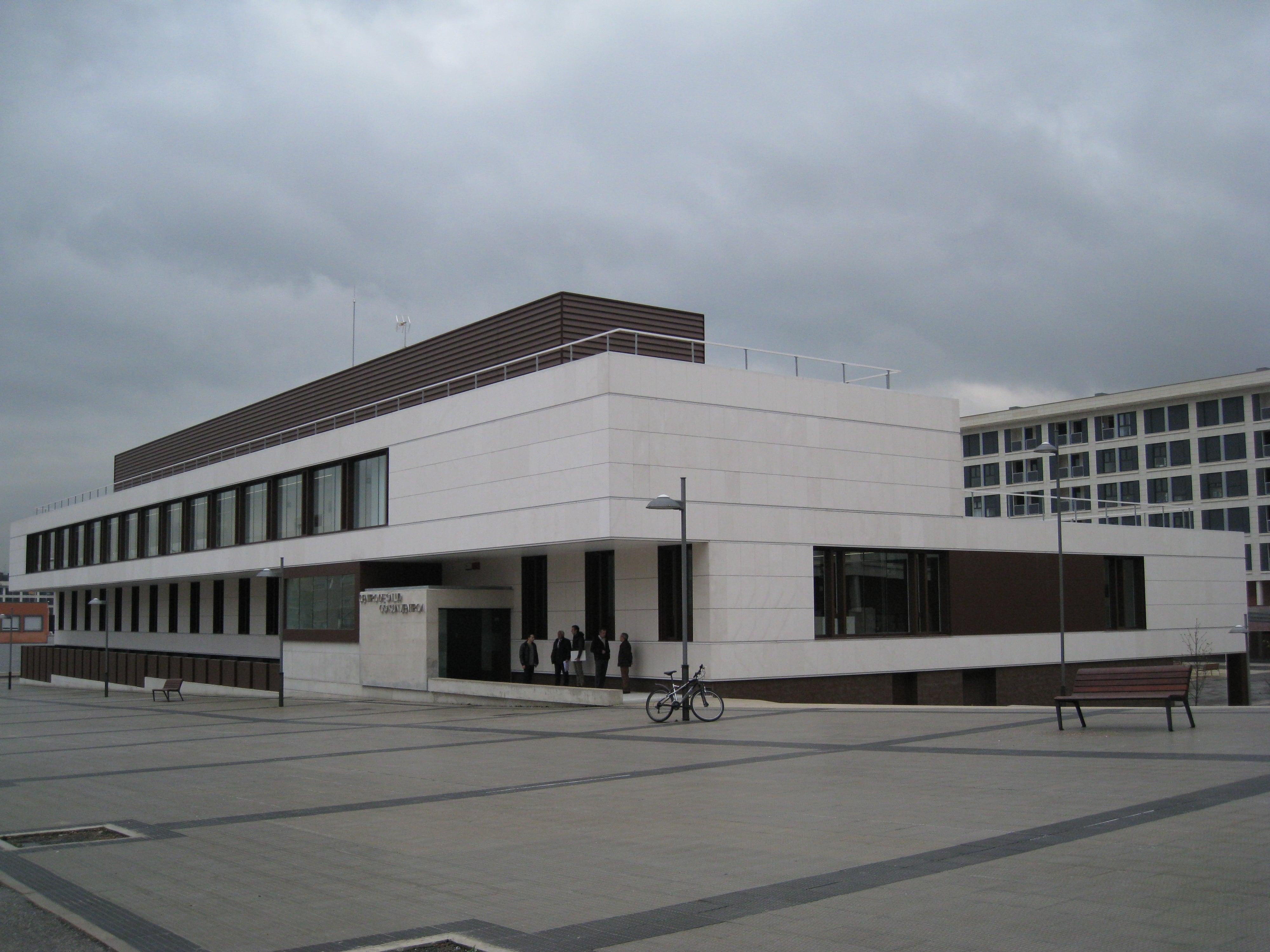 Centro de salud del barrio pamplonés de Buztintxuri