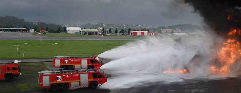 Simulacro de accidente aéreo en Alvedro