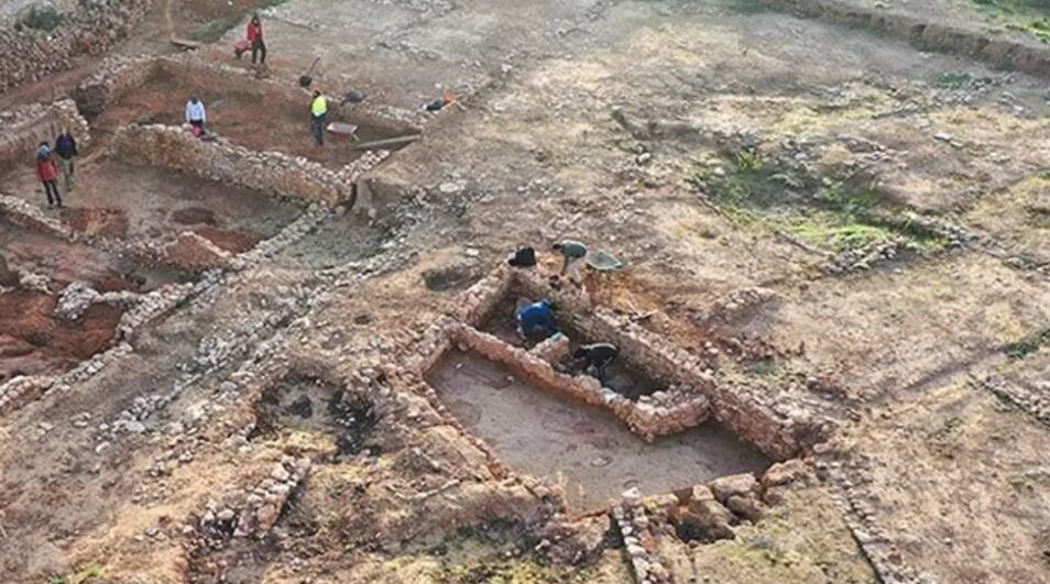 Restos de la ciudad ibera de Kissa.