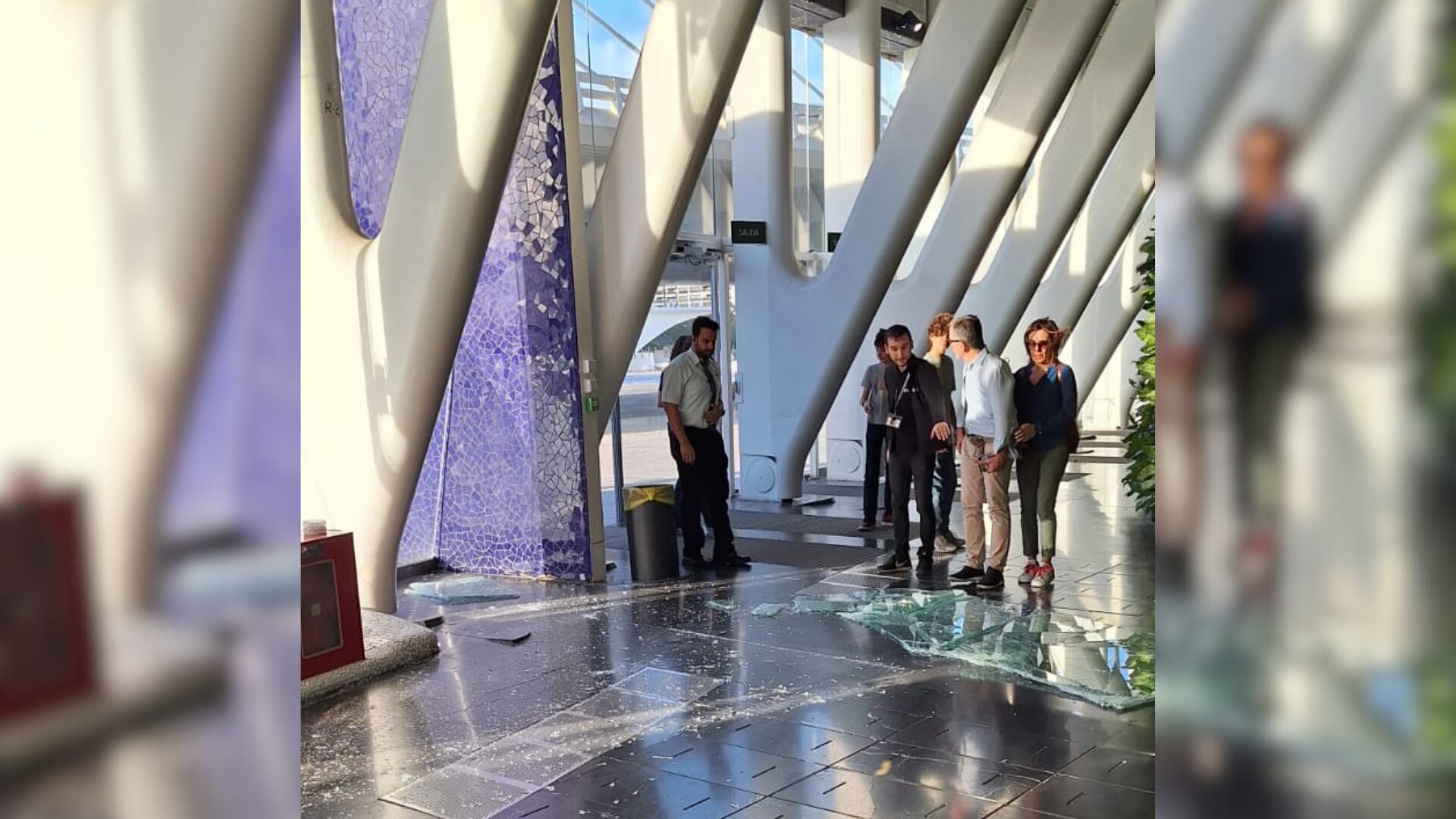 Imagen de los daños causados por el mal tiempo en el edificio del Ágora