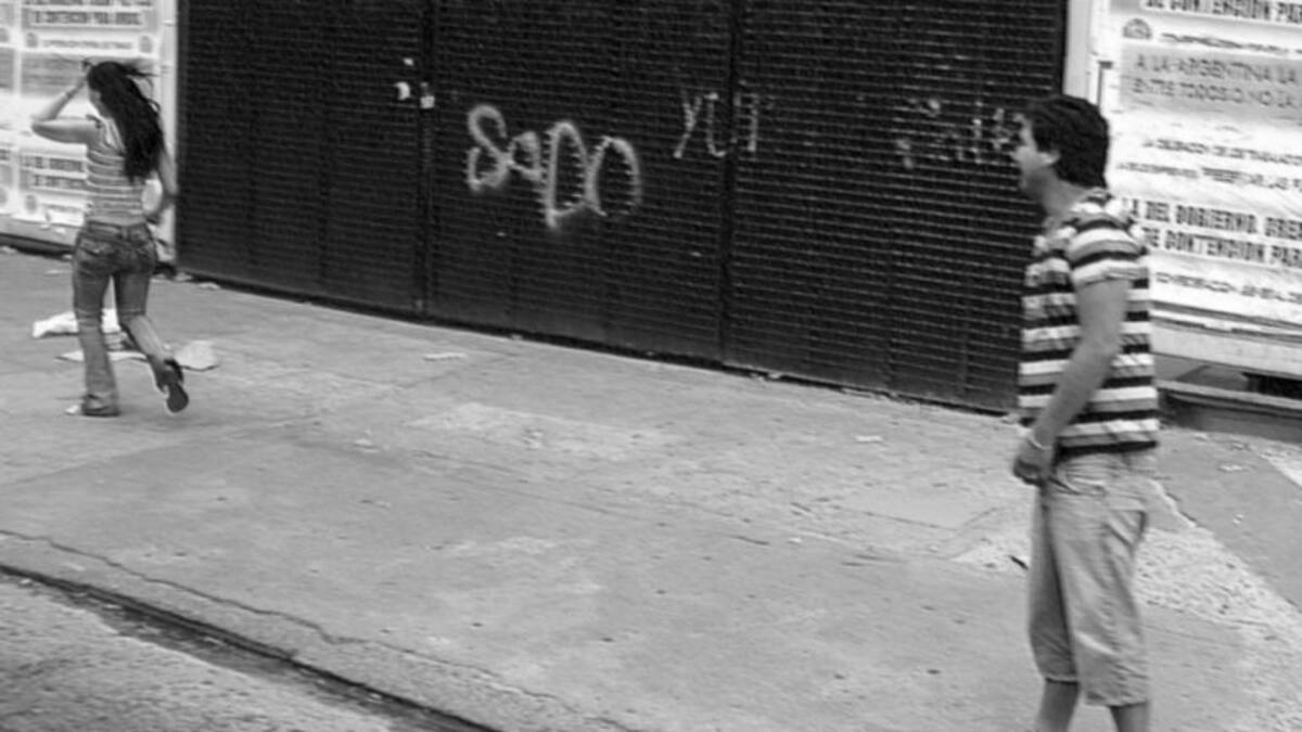 Les floretes: carícies emocionals o agressions?