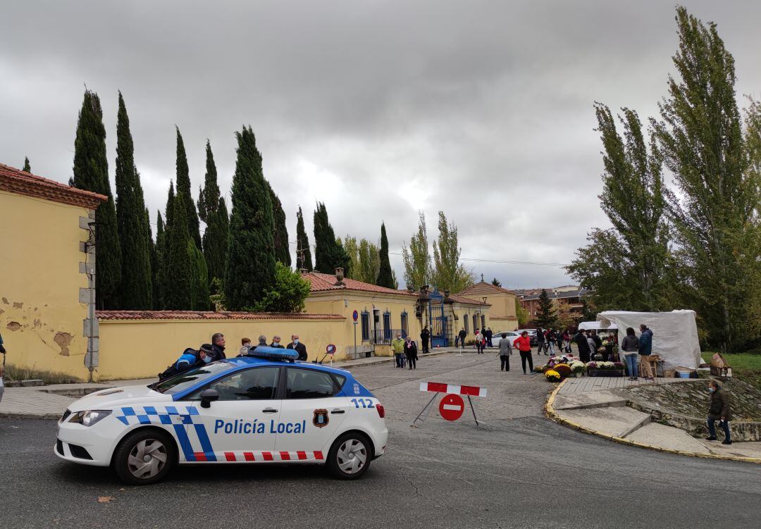 Acceso restringido al Cementerio Municipal de Segovia. Imagen de archivo