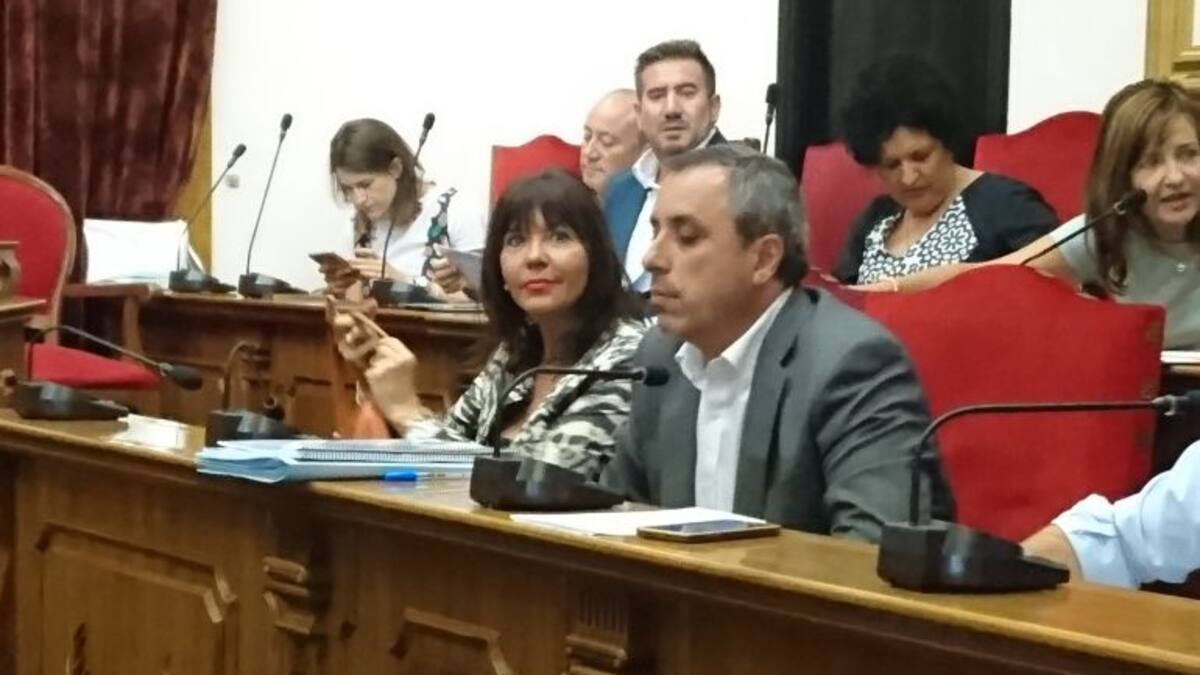 Elche no acude a una convocatoria de becas