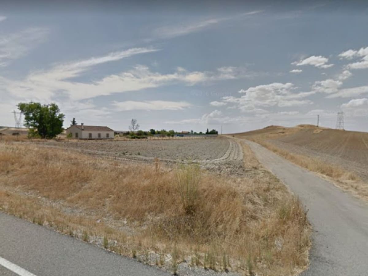 Localizan fallecida a una persona en el interior de un turismo calcinado en Miranda de Azán